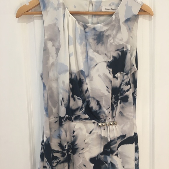 CK shirt size XS but more like a S - Picture 1 of 2